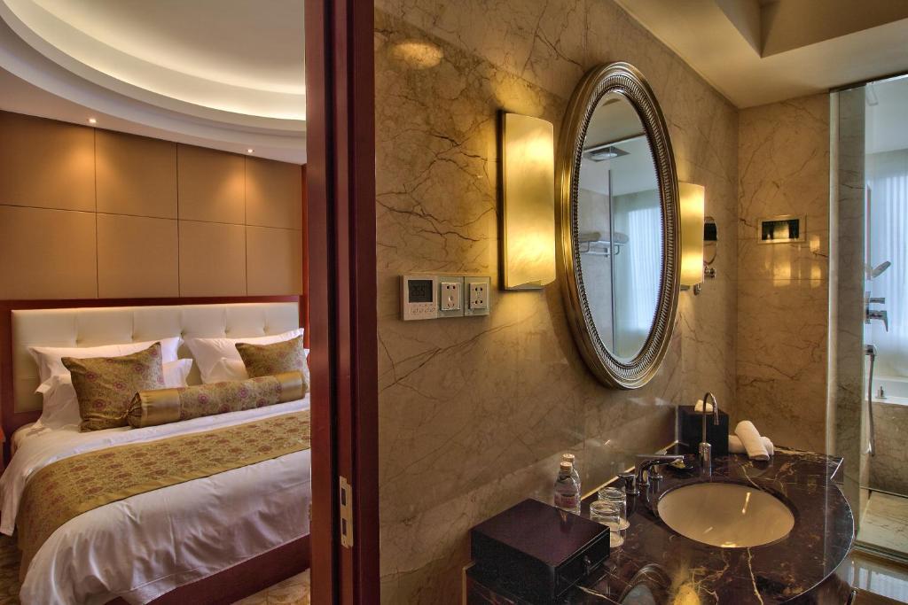 Citic Ningbo International Hotel Exterior foto